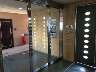 【エントランス】