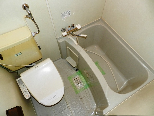 光ハイツの浴室