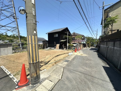 【前面道路含む現地写真】 | 大津市富士見台　売土地（建築条件無） | お子様のいらっしゃる家庭にうれしい茶臼山公園まで徒歩15分です♪