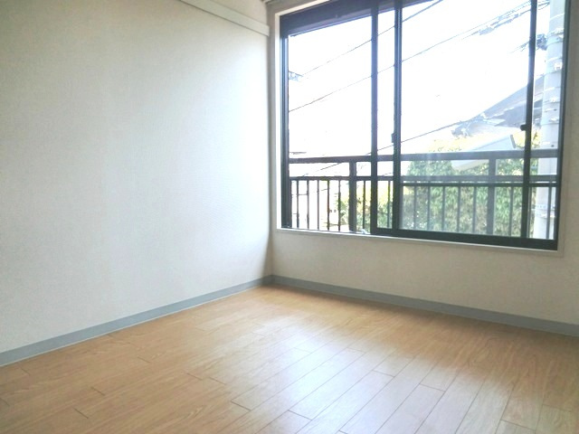 メゾンホリコシの洋室