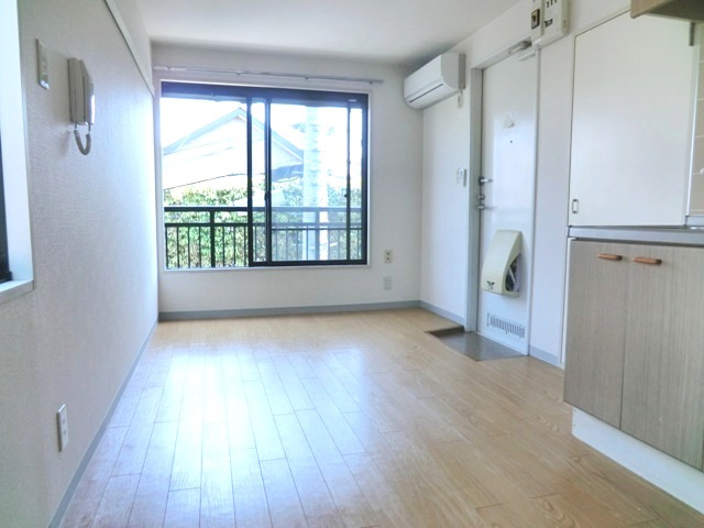 メゾンホリコシの居間・リビング|★居室の画像です。★