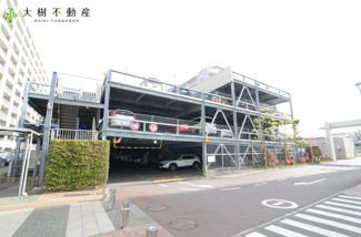 【駐車場】