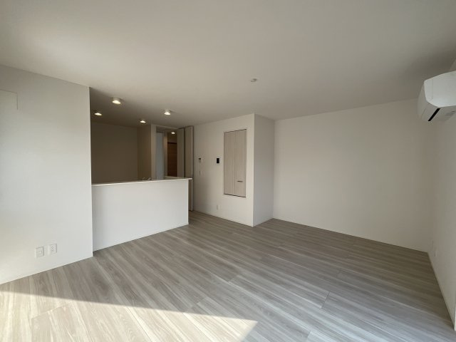 【居間・リビング】 | アミティ屋敷町 | 落ち着いたおしゃれなリビングです