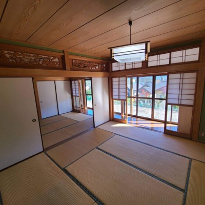 【和室】 | 呉市焼山北三丁目　戸建  | 8帖和室