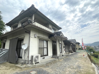 【外観】 | 呉市焼山北三丁目　戸建  | 落ち着いた雰囲気で視界を遮る建物がなく、眺望も良好です