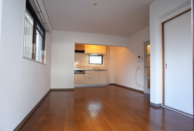 【居間・リビング】 | オーナーズマンション明石 | リビング12帖☆イメージ写真