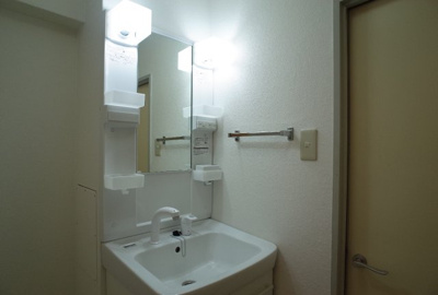 【独立洗面台】 | オーナーズマンション明石 | シャンプー＆ドレッサー☆イメージ写真