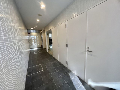 【ロビー】 | Y's大手通 | ロビーです