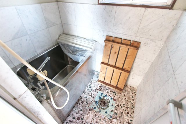 畠アパートの浴室