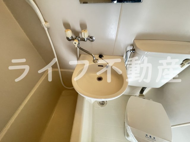 メビウス永和レジデンスの独立洗面台|独立洗面台あり、毎朝おしゃれに忙しい女性の方におすすめです