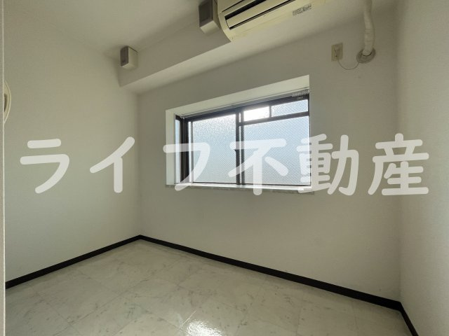 メビウス永和レジデンスの居間・リビング|ゆったりとした居間です