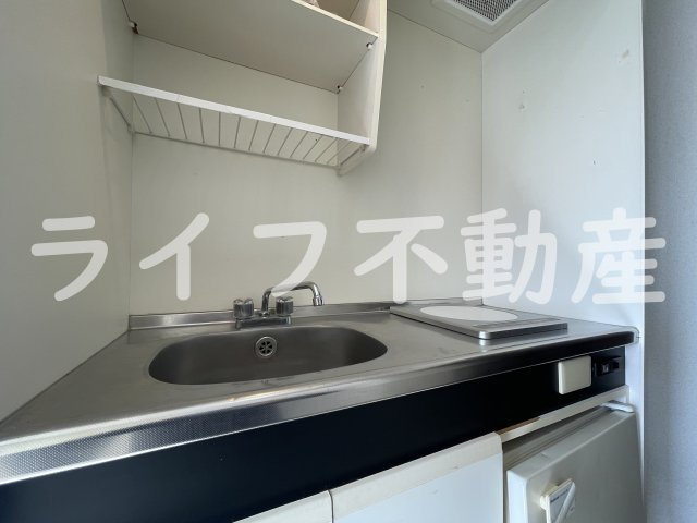 メビウス永和レジデンスのキッチン|コンパクトなキッチンで掃除もラクラク