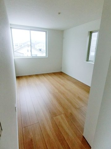 広島市南区堀越2丁目　新築一戸建て(全5棟)の洋室|ゆったりした洋室です