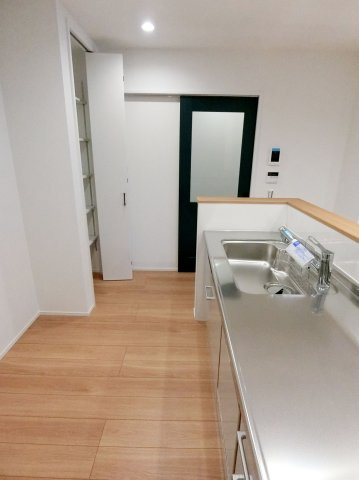 広島市南区堀越2丁目　新築一戸建て(全5棟)のキッチン|お料理しやすいキッチンです