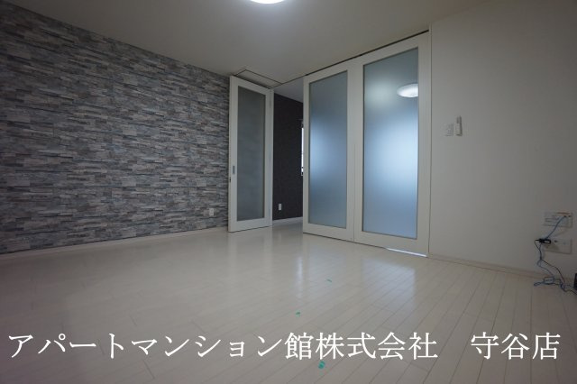 グランベルみらい平の居間・リビング