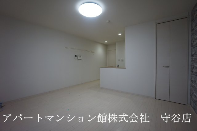 グランベルみらい平の居間・リビング