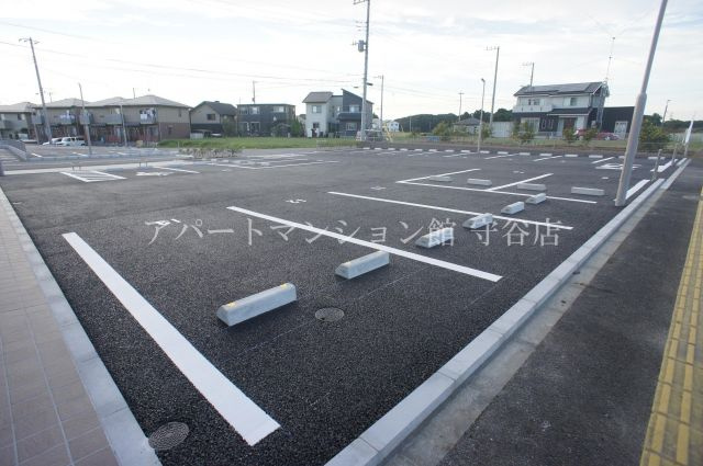 グランベルみらい平の駐車場