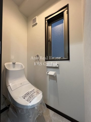 【トイレ】 | CoLaBo江戸堀 | 冬場での使用や清潔好きの方にうれしい温水洗浄便座♪