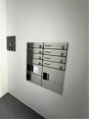 【その他共用部分】 | CoLaBo江戸堀 | 不在時に大変便利な宅配ボックスもあります！