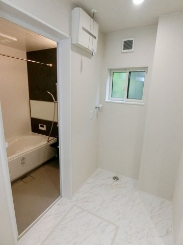 広島市南区堀越2丁目　新築一戸建て(全5棟)のランドリースペース