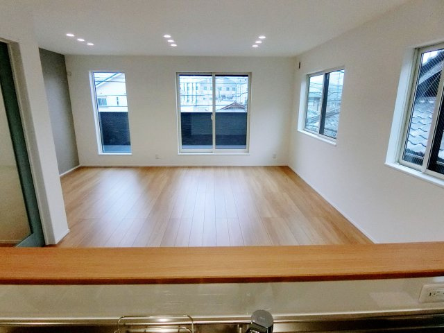 広島市南区堀越2丁目　新築一戸建て(全5棟)の居間・リビング|ゆったりとしたリビングです