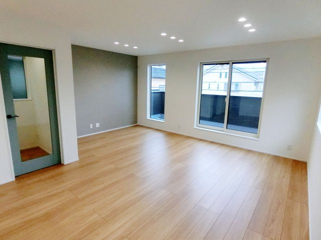 広島市南区堀越2丁目　新築一戸建て(全5棟)の居間・リビング|使いやすいリビングです