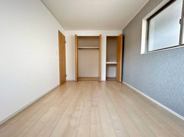 大枝塚原町の洋室