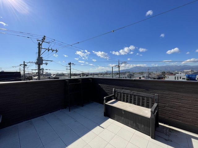 【展望】 | 眺望を気にして物件を探す場合、前面に建物が建っていないか現地で確認しましょう！前面に建物があると景色はもちろん、日当たりや風通しにも影響が出てきます。住んだ時のことを想像しながら現地見学をしましょう。