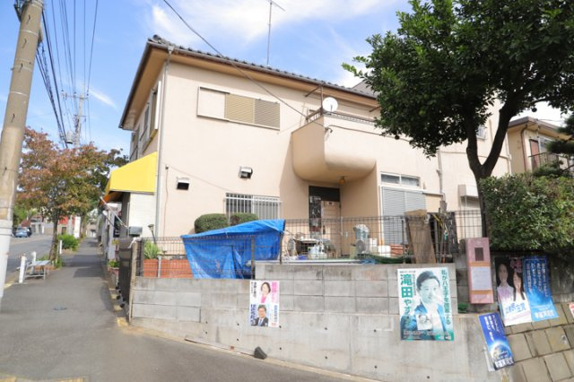 【外観】 | 物件の詳細については、現地を見てわかること以外に、役所や法務局などで調べないとわからないことがあります。そのため、現地に行く場合は、もしこの物件を買ったらどのような生活ができるかをイメージしましょう。