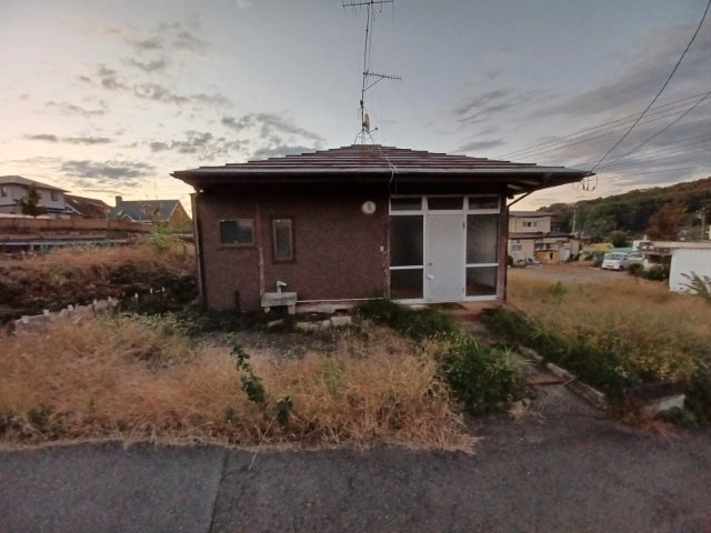 【外観】 | 販売されている全ての土地が、宅地用の土地であるとは限りません。都市計画法に基づき、基本的に住宅を建てることができるのは土地計画区であることに加え、市街化区域として定められている地域のみとなっています。