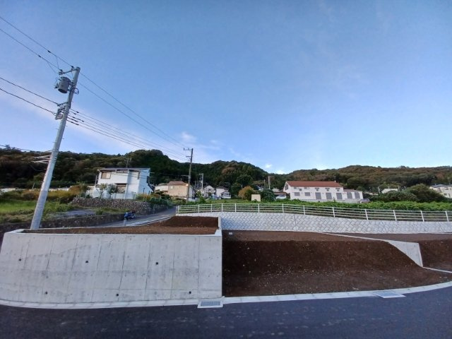 【外観】 | 最寄り駅が近いなどの交通アクセスが良い土地だと暮らしやすいですよね。通勤・通学の観点から土地を選ぶことも大切です！自身や家族のライフワークからあったの物件を探しましょう！当社営業がお力になります！