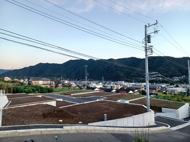 【外観】 | 販売されている全ての土地が、宅地用の土地であるとは限りません。都市計画法に基づき、基本的に住宅を建てることができるのは土地計画区であることに加え、市街化区域として定められている地域のみとなっています。