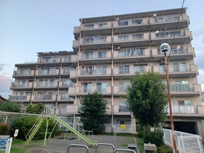 【外観】 | ダイヤモンドマンション愛甲石田 | マンションの外観は非常に重要なポイントです！外観の善し悪しは資産価値に大きな影響を与えます。外観のいいマンションを購入することで、高値で売却がしやすく、買い手が見つかりやすいというメリットがあります。