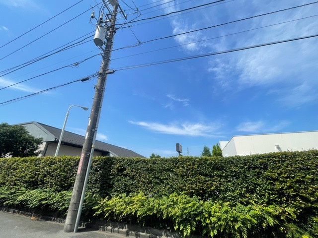 【展望】 | 桜や紅葉の名所に出かける人は多いと思いますが、家にいながら季節の移ろいを感じる生活を送りませんか？リビングや窓から見える景色が生活を彩るワンポイントに！現地から見える景色を堪能してみては如何でしょう。