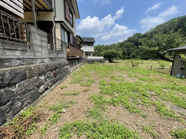 【外観】 | 土地の面積＝住宅面積ではありません。建ぺい率の問題などで、土地のある場所によって住宅を建てられる面積は限られています。高さもしかり、「土地」という言葉の中には、建築条件も含まれると考えておきましょう。