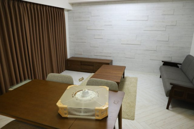 【居間・リビング】 | アンビシャス八王子 | リビングの間取りの種類は大きくわけてリビングとダイニングが別になっているタイプ、リビングダイニング一体型です。どちらも一長一短ですので、家を選ぶ時はその両面をチェックして決めるようにしましょう。