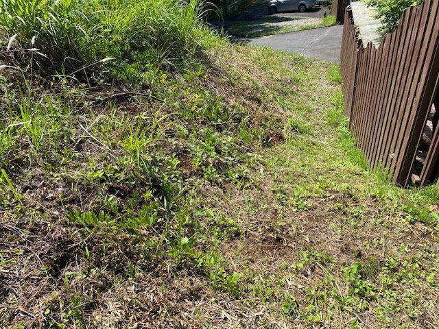【外観】 | 土地の形が極端に長細かったり、狭小地、あるいは道路との高低差がある傾斜地だった場合、後々売ろうとしても買い手がつかない場合もあります。後々、売却することになった時に価値の下がらない土地を選びましょう。