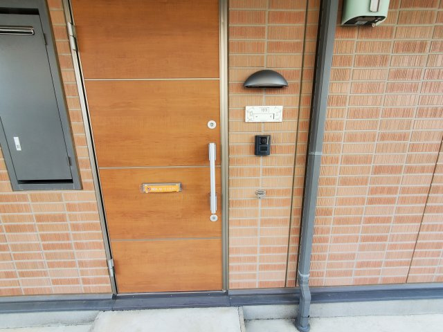 ウィズコンフォートかくらⅡのエントランス|清潔なエントランスです