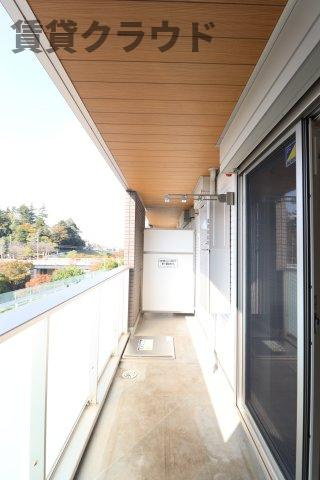 L.シャルルのバルコニー|陽当たり良好なバルコニーです