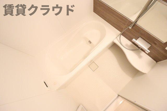 L.シャルルの浴室|落ち着いた空間のお風呂です