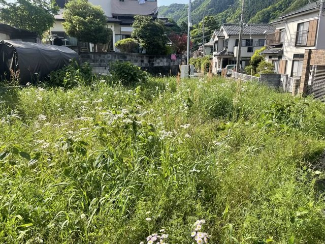 【外観】 | 過去にその土地が工場やガソリンスタンドだった場合、土壌汚染の可能性があります。過去の用途は、不動産会社のほか、各市町村の役場でも確認が可能です。売土地の地歴が気になる場合は当社までお問い合わせ下さい。