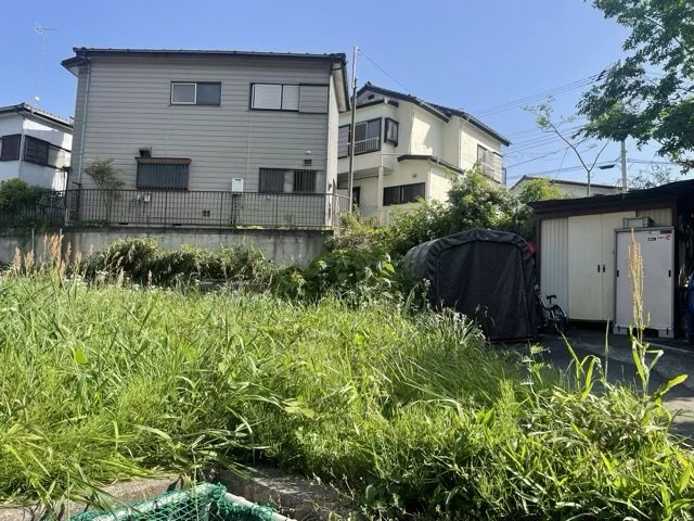【外観】 | 市街化調整区域とは、自然環境を保つことが目的になっている地域で住宅用地として購入することはほぼ出来ません。事業用や資材置き場などその場所を有効活用したい方にお勧めです。田園地帯や自然が多いエリアです。