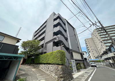 【外観】 | ステージファースト八王子Ⅱ | 夜遅くでも外から見える部屋の明かりで安心できますね。			
