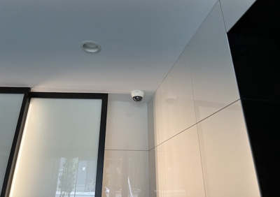 【防犯設備】 | ステージファースト八王子Ⅱ | 当然のことではありますが、オートロックやセンサーライト、ホームセキュリティーなどの防犯設備があれば、小さいお子様がいるご家庭も安心ですよね！まず物件購入の際は、防犯設備もチェックするようにしましょう。