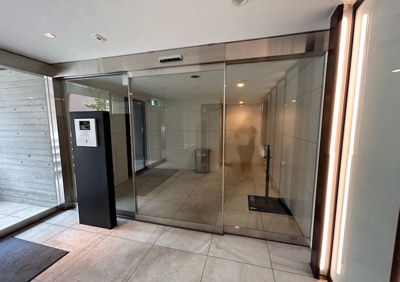 【設備】 | ステージファースト八王子Ⅱ | 設備と言ったら、室内にあるものを想像しますよね。主に自分が生活するうえで使用する設備は、もちろん内見の際にはまずチェックすると思いますが、住人が使用できる共有部分の設備も内見の際はチェックしましょう！