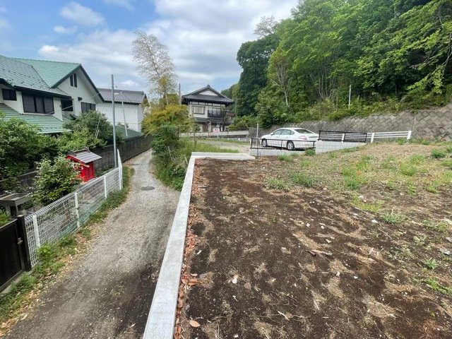 【外観】 | 土地の面積＝住宅面積ではありません。建ぺい率の問題などで、土地のある場所によって住宅を建てられる面積は限られています。高さもしかり、「土地」という言葉の中には、建築条件も含まれると考えておきましょう。