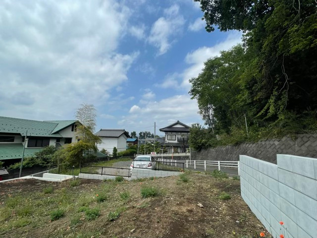 【展望】 | 土地の地勢が高台の場合、景色が綺麗にみることができ、景色にこだわってお家探ししている方におすすめです！また平坦地よりも風通しがいいというメリットがあります。デメリットもあるので是非現地でご確認下さい。