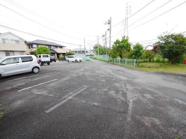 【外観】 | 過去にその土地が工場やガソリンスタンドだった場合、土壌汚染の可能性があります。過去の用途は、不動産会社のほか、各市町村の役場でも確認が可能です。売土地の地歴が気になる場合は当社までお問い合わせ下さい。