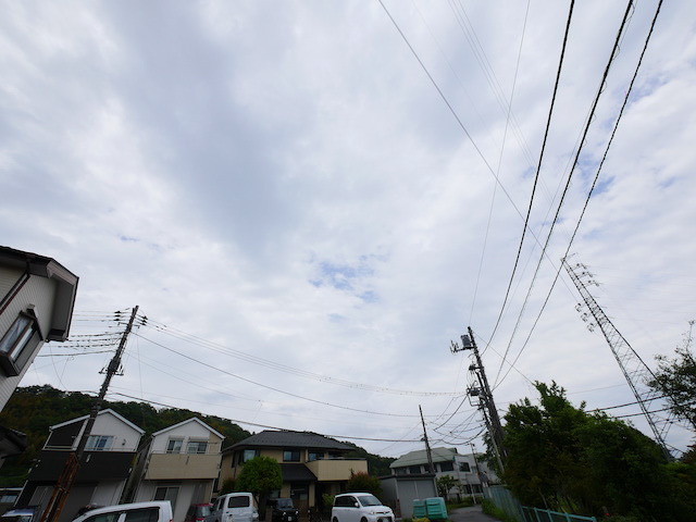 【展望】 | 土地の地勢が高台の場合、景色が綺麗にみることができ、景色にこだわってお家探ししている方におすすめです！また平坦地よりも風通しがいいというメリットがあります。デメリットもあるので是非現地でご確認下さい。