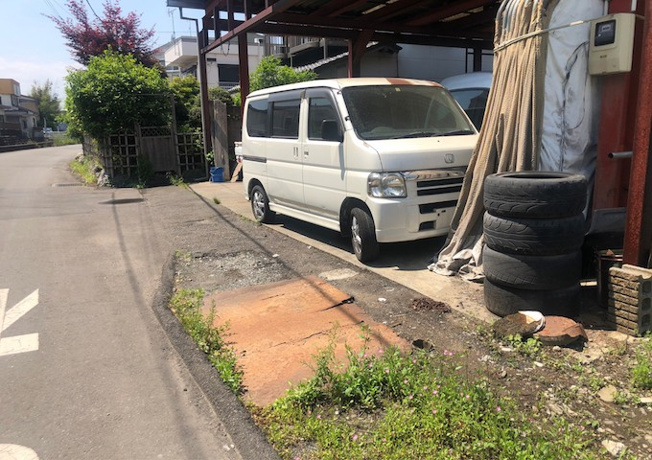 【外観】 | 家を建てる前提で土地を探している場合、地盤の丈夫さは譲れない条件の一つです。地盤が脆弱だと追加工事が必要となります。また、過去に地盤沈下や液状化現象を起こした土地は、できるだけ避けた方がいいでしょう。
